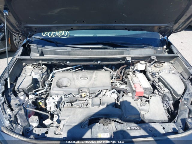 2T3Z1RFV3NW208369 Toyota RAV4 LE
