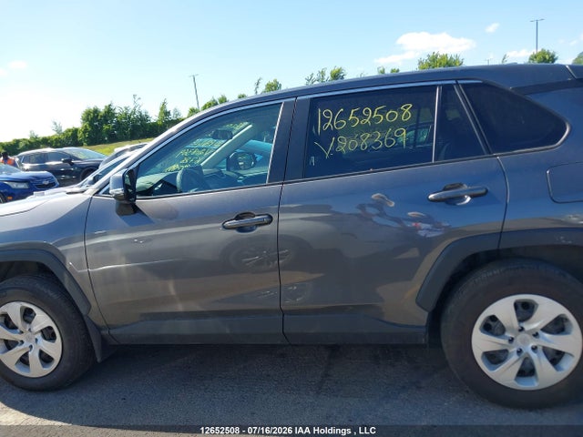 2T3Z1RFV3NW208369 Toyota RAV4 LE