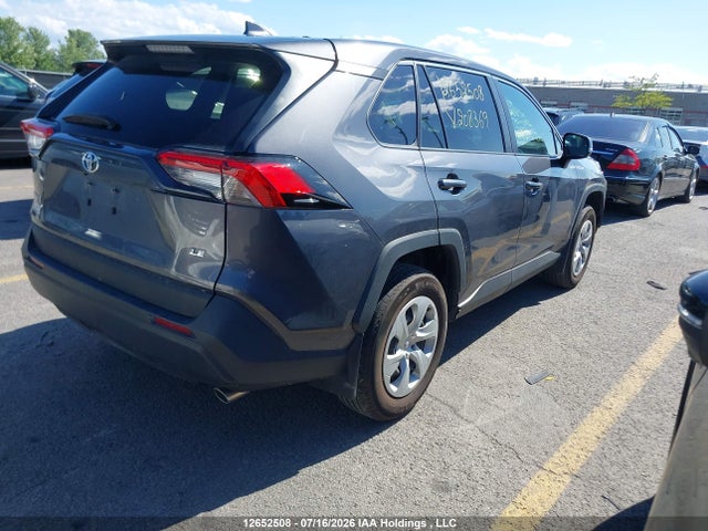 2T3Z1RFV3NW208369 Toyota RAV4 LE
