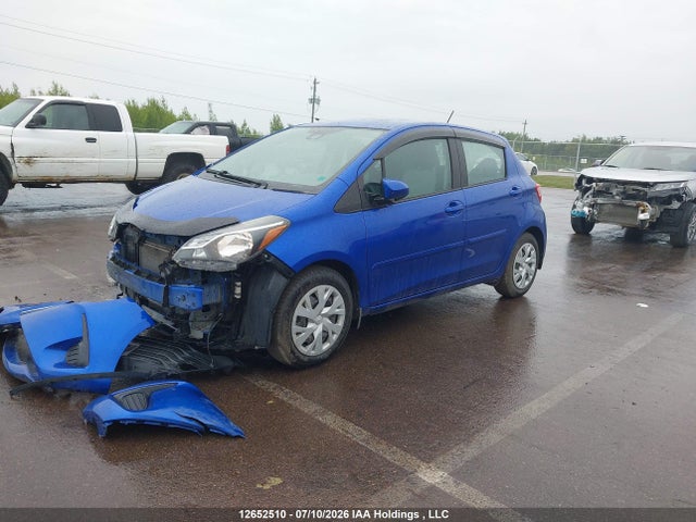 Toyota YARIS LE 2018 VNKKTUD33JA095751 Image 2