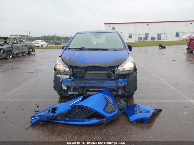 Toyota YARIS LE 2018 VNKKTUD33JA095751 Image 6