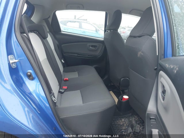 Toyota YARIS LE 2018 VNKKTUD33JA095751 Image 8