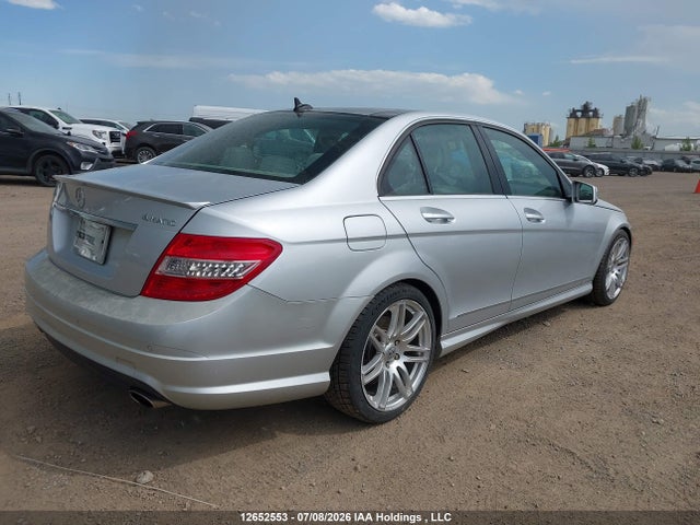 2010 Mercedes-benz C 350 4matic მანქანა იყიდება აუქციონზე, vin: WDDGF8HB8AF404265, აუქციონის ნომერი: 12652553