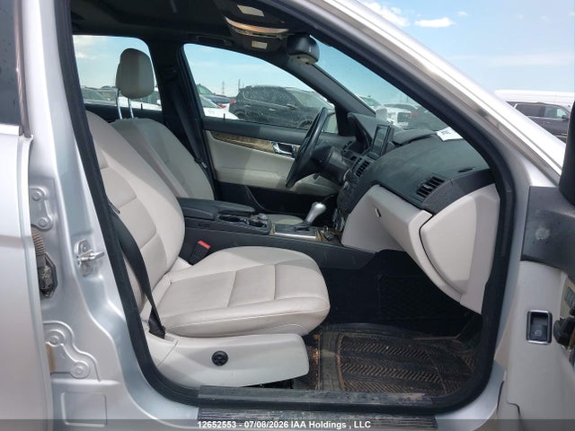 2010 Mercedes-benz C 350 4matic მანქანა იყიდება აუქციონზე, vin: WDDGF8HB8AF404265, აუქციონის ნომერი: 12652553
