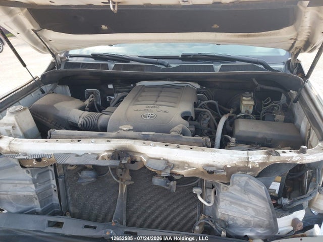 12652585 :رقم المزاد ، 5TFUM5F19FX061298 vin ، 2015 Toyota Tundra Sr 4.6l V8 مزاد بيع