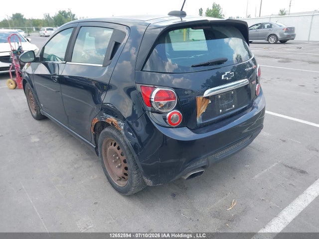 12652594 :رقم المزاد ، 1G1JH6SB8F4122503 vin ، 2015 Chevrolet Sonic Rs مزاد بيع