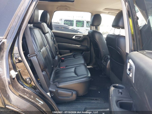 Продажа на аукционе авто 2017 Nissan Pathfinder Platinum/s/sl/sv, vin: 5N1DR2MM3HC653668, номер лота: 12652602
