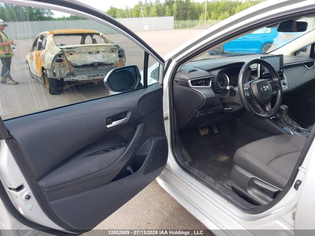 5YFBPRBE4LP043512 Toyota COROLLA LE