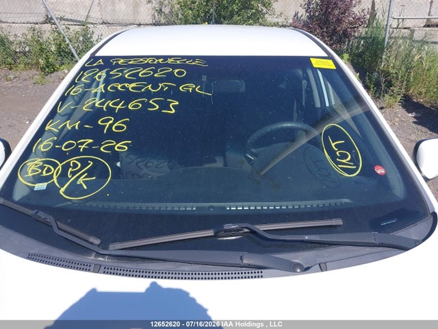 Hyundai ACCENT GL 2016 KMHCT5AEXGU244653 Image 18