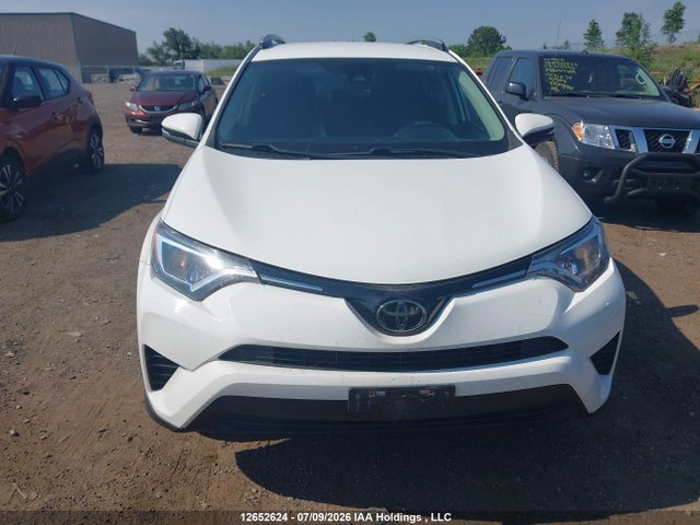 2018 Toyota Rav4 Le მანქანა იყიდება აუქციონზე, vin: 2T3ZFREV6JW490603, აუქციონის ნომერი: 12652624
