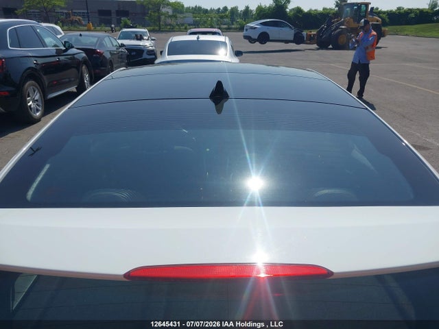 Продажа на аукционе авто 2016 Hyundai Veloster Turbo, vin: KMHTC6AEXGU275715, номер лота: 12645431