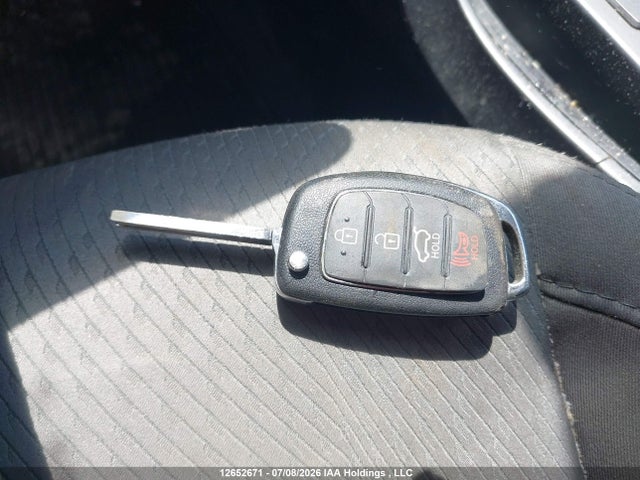 2013 Hyundai Santa Fe Sport მანქანა იყიდება აუქციონზე, vin: 5XYZU3LB7DG093030, აუქციონის ნომერი: 12652671