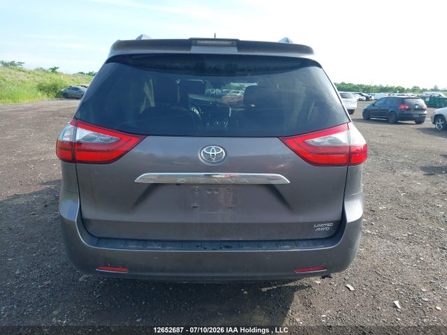 2020 Toyota Sienna Xle/xle Premium/limited/limited Premium მანქანა იყიდება აუქციონზე, vin: 5TDDZ3DC8LS249998, აუქციონის ნომერი: 12652687