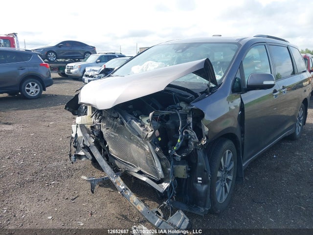 Продаж на аукціоні авто 2020 Toyota Sienna Xle/xle Premium/limited/limited Premium, vin: 5TDDZ3DC8LS249998, номер лоту: 12652687