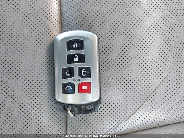 12652688 :رقم المزاد ، 5TDYK3DC0FS599457 vin ، 2015 Toyota Sienna Limited 7-passenger مزاد بيع