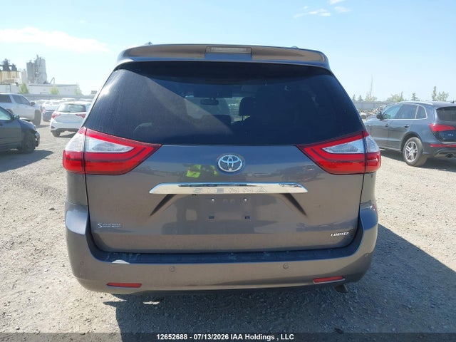 12652688 :رقم المزاد ، 5TDYK3DC0FS599457 vin ، 2015 Toyota Sienna Limited 7-passenger مزاد بيع