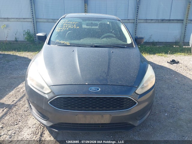 2017 Ford Focus S მანქანა იყიდება აუქციონზე, vin: 1FADP3E27HL250439, აუქციონის ნომერი: 12652695