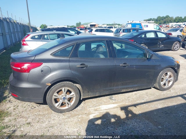 2017 Ford Focus S მანქანა იყიდება აუქციონზე, vin: 1FADP3E27HL250439, აუქციონის ნომერი: 12652695