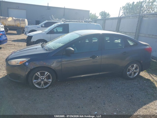 2017 Ford Focus S მანქანა იყიდება აუქციონზე, vin: 1FADP3E27HL250439, აუქციონის ნომერი: 12652695