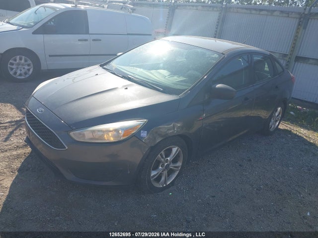 2017 Ford Focus S მანქანა იყიდება აუქციონზე, vin: 1FADP3E27HL250439, აუქციონის ნომერი: 12652695