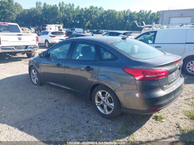 2017 Ford Focus S მანქანა იყიდება აუქციონზე, vin: 1FADP3E27HL250439, აუქციონის ნომერი: 12652695
