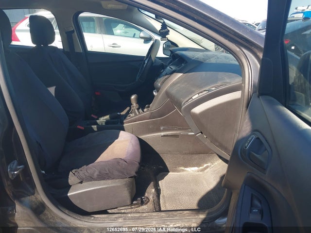 2017 Ford Focus S მანქანა იყიდება აუქციონზე, vin: 1FADP3E27HL250439, აუქციონის ნომერი: 12652695