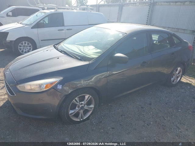2017 Ford Focus S მანქანა იყიდება აუქციონზე, vin: 1FADP3E27HL250439, აუქციონის ნომერი: 12652695
