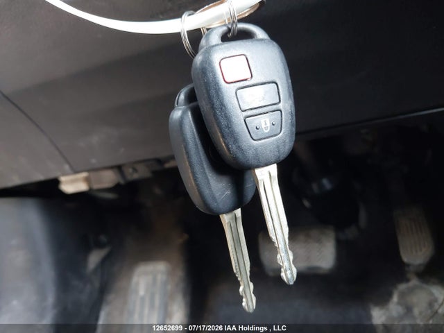 Toyota RAV4 LE 2017 2T3BFREV4HW571966 Image 11