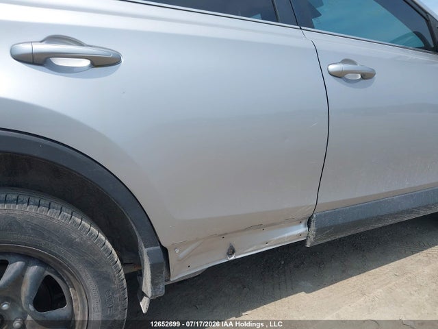 Toyota RAV4 LE 2017 2T3BFREV4HW571966 Image 18