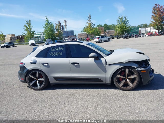 Продажа на аукционе авто 2023 Porsche Macan S, vin: WP1AG2A59PLB38858, номер лота: 12652707