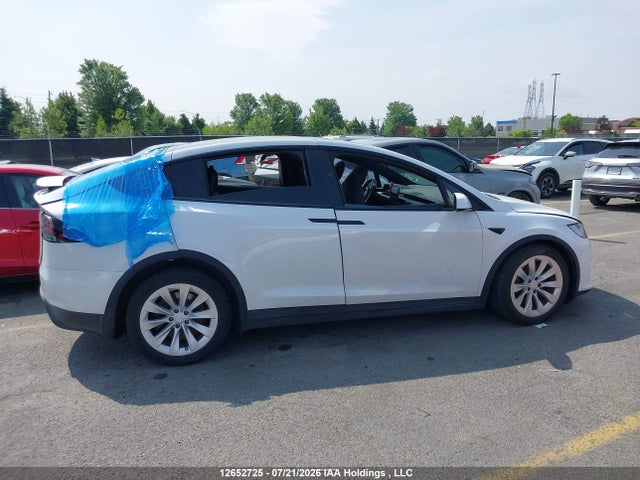 Tesla MODEL X 2026 7SAXCDE58TF477950 Image 13