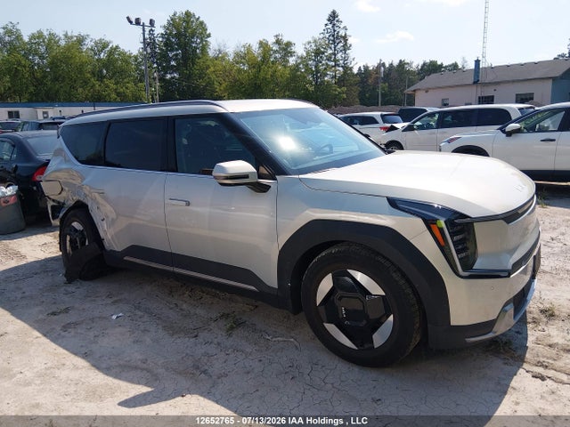 2026 Kia Ev9 Land Awd მანქანა იყიდება აუქციონზე, vin: KNDAFFS57T6070790, აუქციონის ნომერი: 12652765