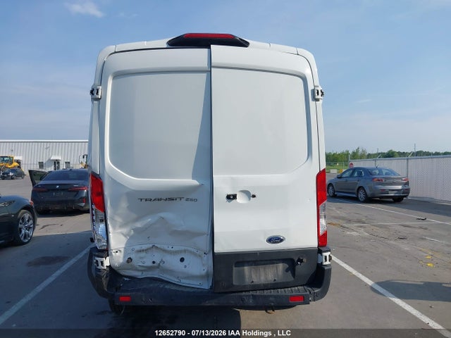 Ford Transit-250 2019 1FTYR2CM7KKB22641 Image 16