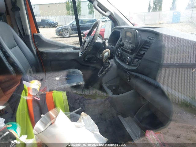 12652809 :رقم المزاد ، 1FTYE1Y88MKA26974 vin ، 2021 Ford Transit T-150 مزاد بيع