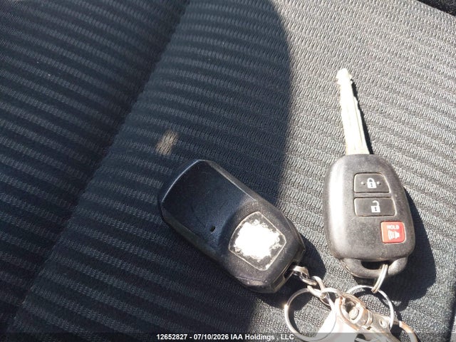 Toyota RAV4 LE 2016 2T3BFREV7GW455160 Image 11