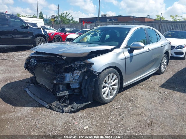 2019 Toyota Camry L/le/xle/se/xse მანქანა იყიდება აუქციონზე, vin: 4T1B11HK3KU762022, აუქციონის ნომერი: 12652841