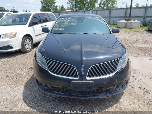 Lincoln MKS 2016 1LNHL9EK1GG600032 Image 13
