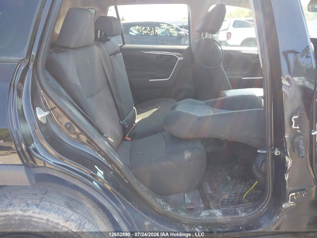 Toyota RAV4 LE 2020 2T3Z1RFV3LC085185 Image 8