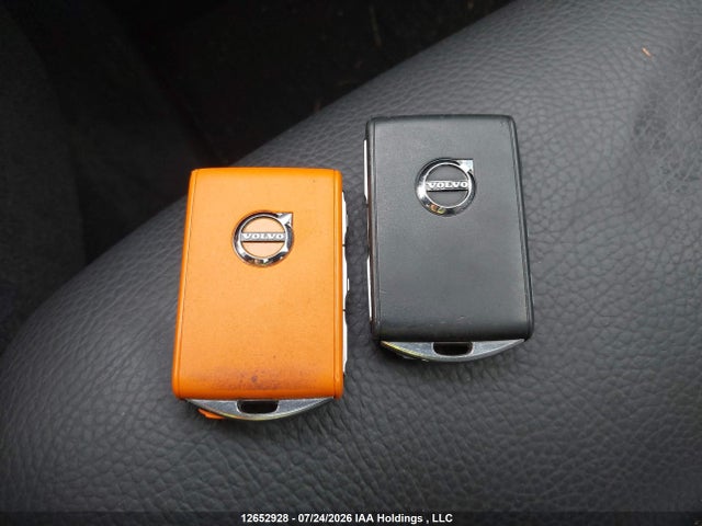 LYVBR0DZ2NB944318 Volvo Xc60 Recharge Plug-in Hybrid T8 Inscription Expression