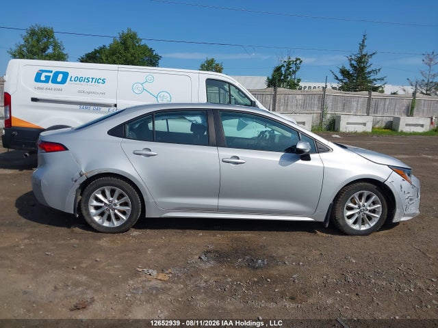 Toyota COROLLA LE 2022 5YFBPMBE1NP301474 Image 13