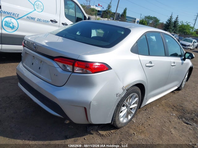 Toyota COROLLA LE 2022 5YFBPMBE1NP301474 Image 4