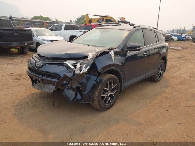 Toyota RAV4 SE 2018 2T3JFREV5JW819983 Image 2