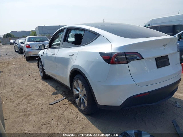 Auction sale of the 2023 Tesla Model Y Long Range, vin: LRWYGDEE1PC105114, lot number: 12652966