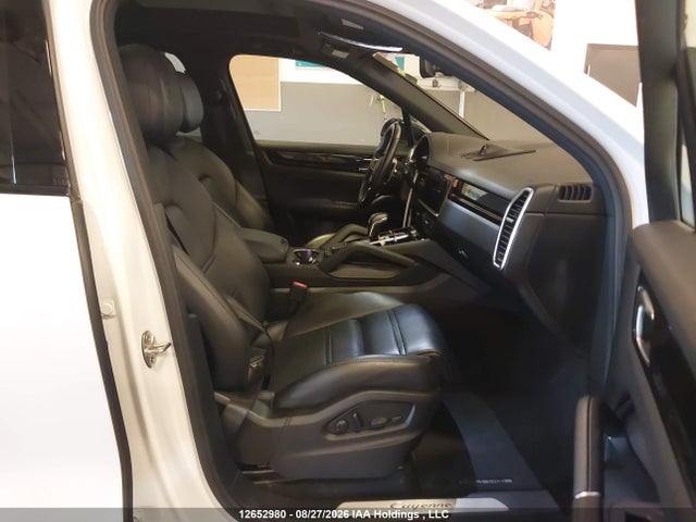 WP1AA2AY0PDA02009 Porsche Cayenne Platinum Edition