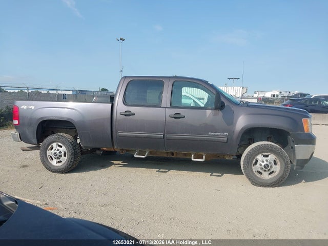12653021 :رقم المزاد ، 1GT120CG6BF220539 vin ، 2011 Gmc Sierra K2500 Sle مزاد بيع