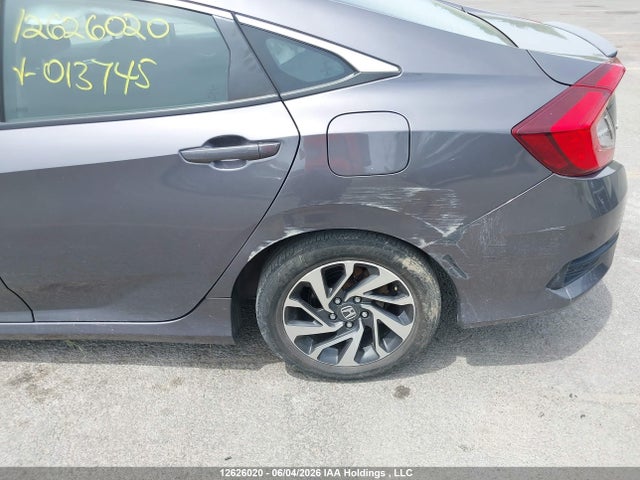 Honda CIVIC SE 2018 2HGFC2F64JH013745 Image 21