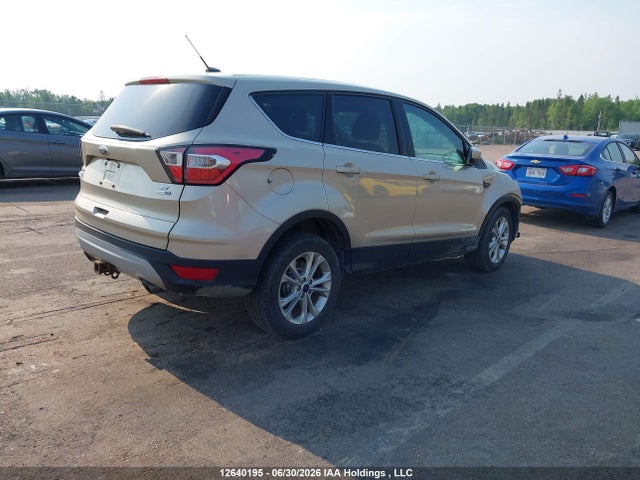 12640195 :رقم المزاد ، 1FMCU9G9XHUD30674 vin ، 2017 Ford Escape Se مزاد بيع