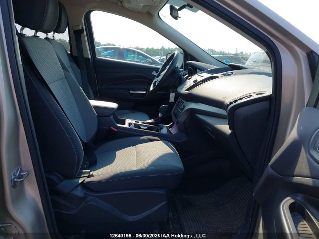 12640195 :رقم المزاد ، 1FMCU9G9XHUD30674 vin ، 2017 Ford Escape Se مزاد بيع