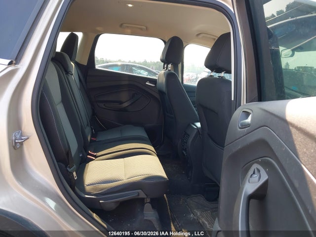 12640195 :رقم المزاد ، 1FMCU9G9XHUD30674 vin ، 2017 Ford Escape Se مزاد بيع