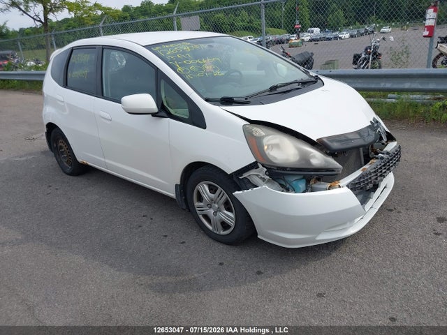 12653047 :رقم المزاد ، LUCGE8H56D3006609 vin ، 2013 Honda Fit Lx مزاد بيع